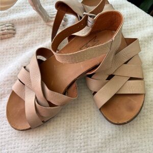 Miz Mooz Women Beige Strappy Sandals Size 36 US 6